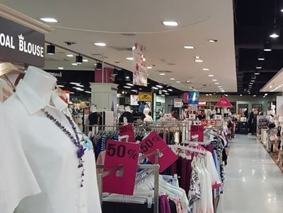 کرابی-مرکز-خرید-Vogue-Shopping-Center-281428