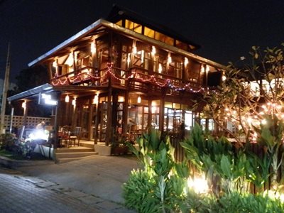 چیانگ-مای-رستوران-دش-Dash-Restaurant-and-Bar-281523