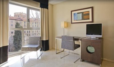 ساراگوسا-هتل-ان-اچ-سیوداد-ساراگوسا-Hotel-NH-Ciudad-de-Zaragoza-291495