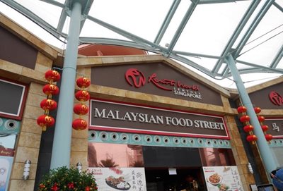 سنتوسا-رستوران-خیابان-غذای-مالزیایی-Malaysian-Food-Street-293507