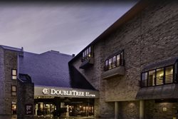 هتل Doubletree by Hilton