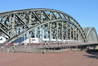 کلن-پل-هوهنزولرن-Hohenzollern-Bridge-300839