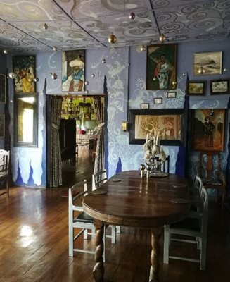 کندی-هتل-هلگاس-فولی-کندی-Helga-s-Folly-Hotel-303346