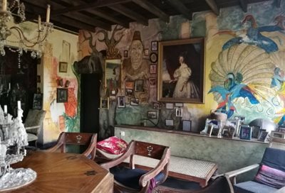 کندی-هتل-هلگاس-فولی-کندی-Helga-s-Folly-Hotel-303349