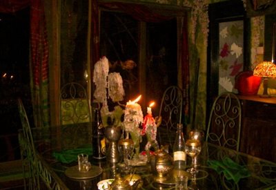 کندی-هتل-هلگاس-فولی-کندی-Helga-s-Folly-Hotel-303350