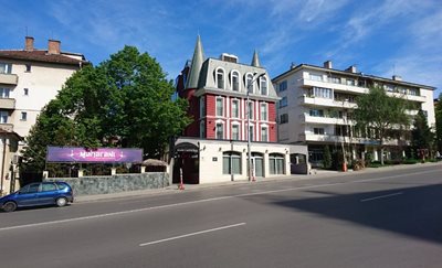 صوفیه-هتل-قلعه-سحر-صوفیه-Magic-Castle-Hotel-303438