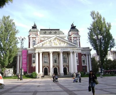 تئاتر ملی ایوان وازوف در صوفیه Ivan Vazov National Theater in Sofia