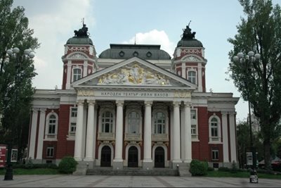 صوفیه-تئاتر-ملی-ایوان-وازوف-در-صوفیه-Ivan-Vazov-National-Theater-in-Sofia-303570