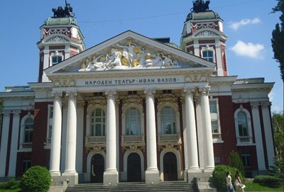 صوفیه-تئاتر-ملی-ایوان-وازوف-در-صوفیه-Ivan-Vazov-National-Theater-in-Sofia-303575