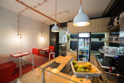 برنو-رستوران-Amici-Delivery-Bistro-برنو-304248