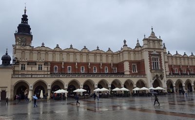 کلاف هال سوکیینِس Cloth Hall Sukiennice