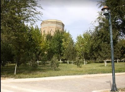 نخجوان-آرامگاه-مومنه-خاتون-نخجوان-Momina-Khatun-Mausoleum-309112