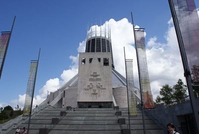 لیورپول-کلیسای-جامع-متروپولیتن-لیورپول-Metropolitan-Cathedral-of-Christ-the-King-Liverpool-312635