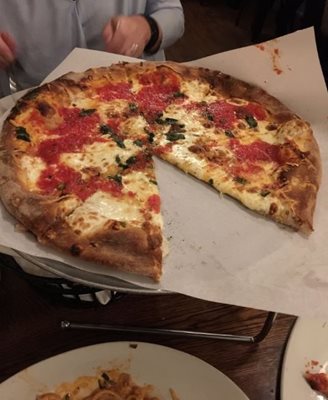 فیلادلفیا-رستوران-Pietro-s-Coal-Oven-Pizzeria-313533