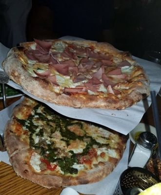 فیلادلفیا-رستوران-Pietro-s-Coal-Oven-Pizzeria-313524