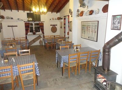 لارناکا-رستوران-سنتی-تو-کازانی-لارناکا-To-Kazani-Traditional-Tavern-315685