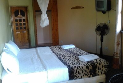 کامپالا-هتل-تال-کامپالا-Tal-Cottages-Hotel-317379