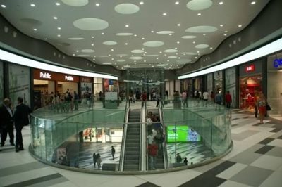 پافوس-بازار-خیابان-پادشاهان-پافوس-Kings-Avenue-Mall-318727