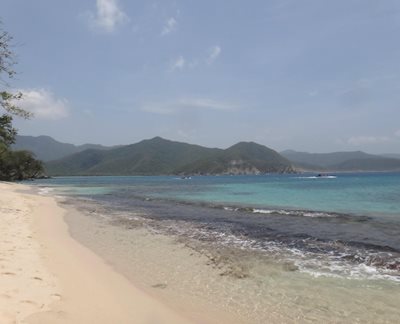 سانتا-مارتا-ساحل-کریستال-Cristal-Beach-319612