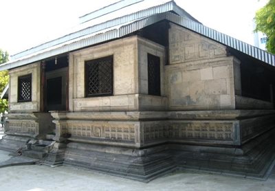 مسجد هوکورو میسکی Hukuru Miskiiy Old Friday Mosque