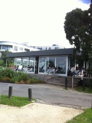 آوکلند-کافه-تاکاپونا-ساحلی-آوکلند-Takapuna-Beach-Cafe-324634