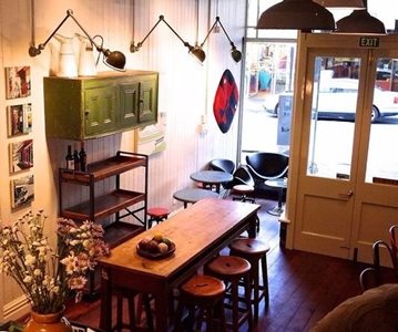 ولینگتون-کافه-زیتون-ولینگتون-Olive-Cafe-325171