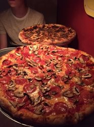 پیتزا Home Slice