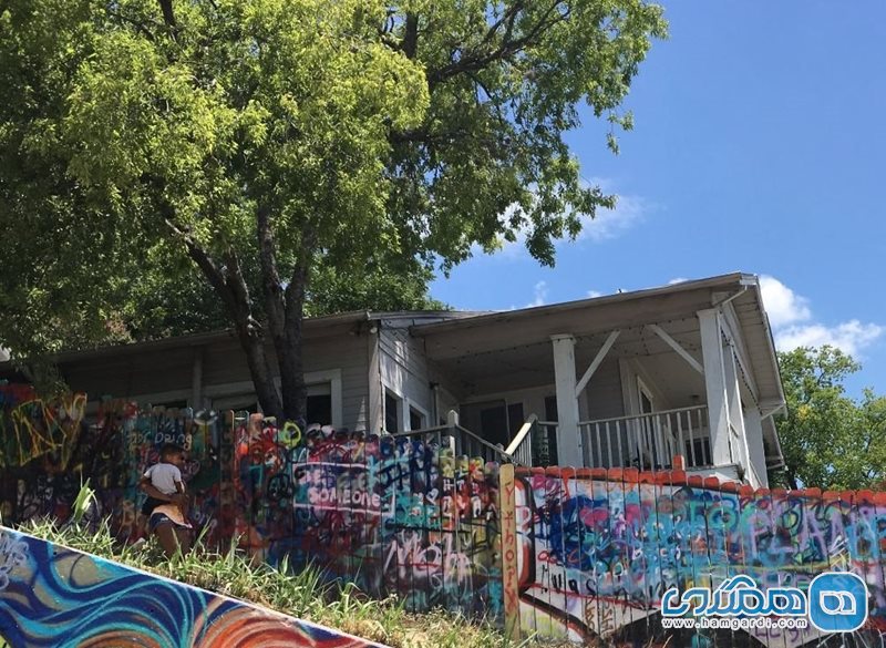 پارک گرافیتی در قلعه هیلز Graffiti Park at Castle Hills