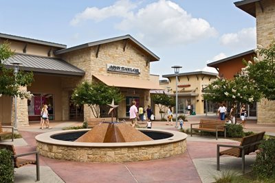 مرکز خرید Round Rock Premium Outlets