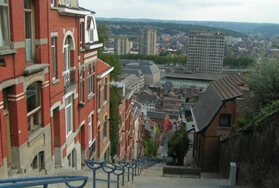 پله های تاریخی مونت بورن لیژ Montagne de Bueren