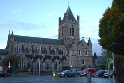 دوبلین-کلیسای-جامع-سنت-پاتریک-Saint-Patrick-s-Cathedral-329230