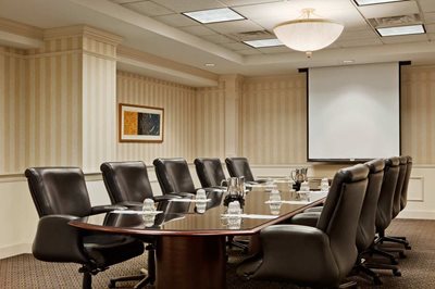 دوبلین-کالیفرنیا-هتل-ایمبسی-هیلتون-Embassy-Suites-by-Hilton-Columbus-Dublin-330000