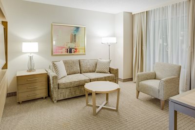 دوبلین-کالیفرنیا-هتل-ایمبسی-هیلتون-Embassy-Suites-by-Hilton-Columbus-Dublin-329999