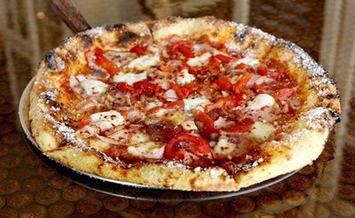 دوبلین-کالیفرنیا-پیتزا-رستوران-هاروست-Harvest-Pizzeria-330040