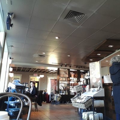 کافه استارباکس دوبلین Starbucks
