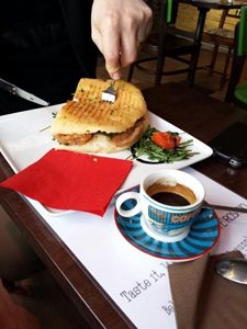 گنت-کافه-روساریو-Caffe-Rosario-330564