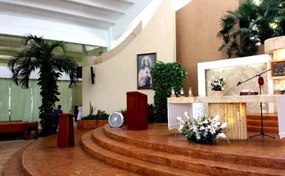 کانکون-کلیسای-کریستو-رسوسیتادو-Parroquia-de-Cristo-Resucitado-332169