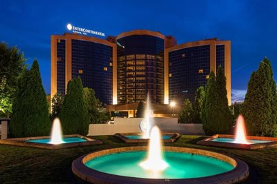 هتل لوکس آلماتی InterContinental Almaty Hotel