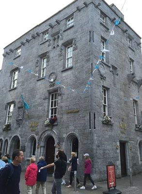 قلعه لینچ Lynch's Castle