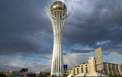 برج بایترک The Baiterek Tower