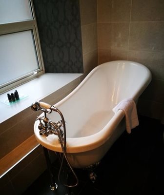 کرک-هتل-اسحاق-کرک-Hotel-Isaacs-Cork-335264