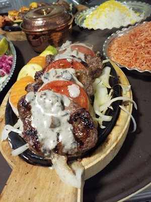 تهران-کافه-رستوران-زیرزمین-335308
