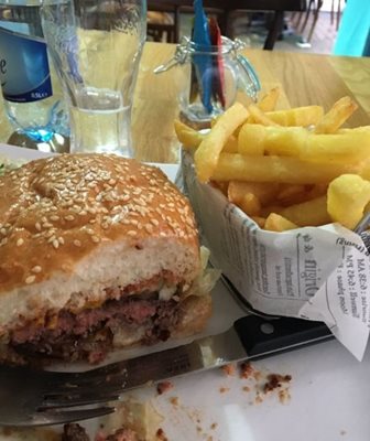 شهر-لوکزامبورگ-رستوران-لوکس-برگر-Lux-Burgers-335966
