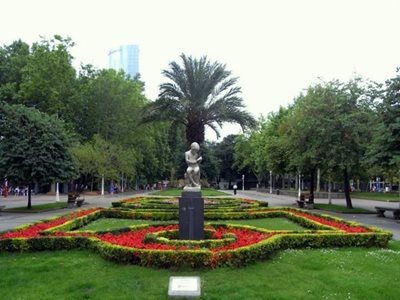 بیلبائو-پارک-دونیا-کاسیلدا-Dona-Casilda-de-Iturrizar-337468