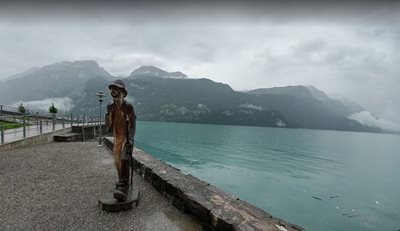 اینترلاکن-دریاچه-برینز-Lake-Brienz-338210