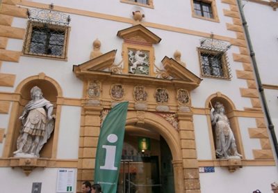 گراتس-موزه-Landeszeughaus-338573