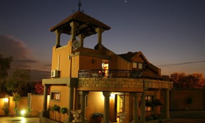 پرتوریا-هتل-Casa-Toscana-Lodge-338799