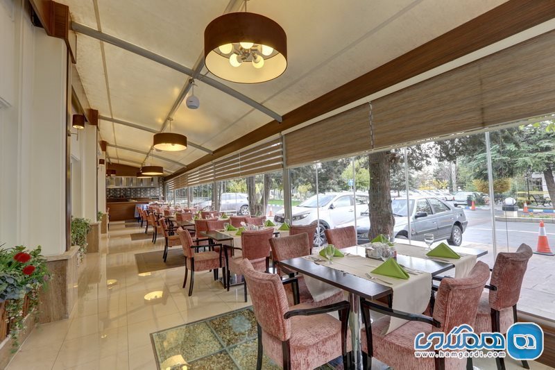 رستوران پردیس هتل اوین