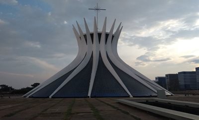 کلیسای متروپلیتان برازیلیا Catedral Metropolitana