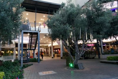 پرتوریا-مرکز-خرید-گروو-The-Grove-Mall-339399